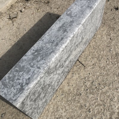 青石路沿石的專業制作、安裝與銷售服務